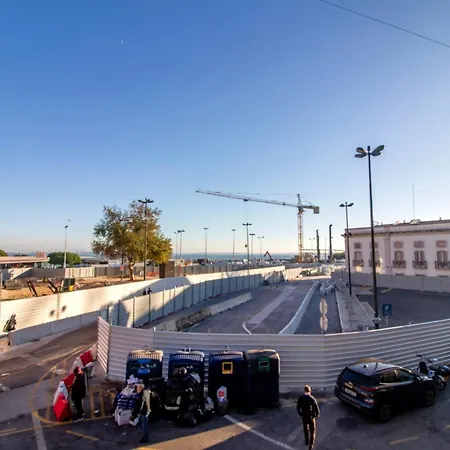 Апартаменти Spacious In Lisbon's Historic Centre 65 M² Parking Лісабон